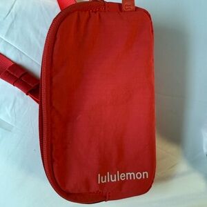 lululemon athletica Belt Bag in Bold Red